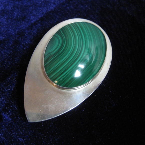No Brand Jewelry - Malachite and Sterling Silver Brooch GFMW silver